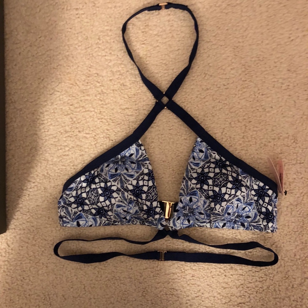 NEVER WORN Victoria’s Secret Swim Top